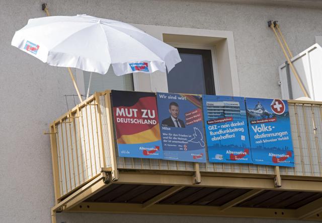 AfD posters are seen on a balcony in Hoyerswerda (Tanjug/AP, file)